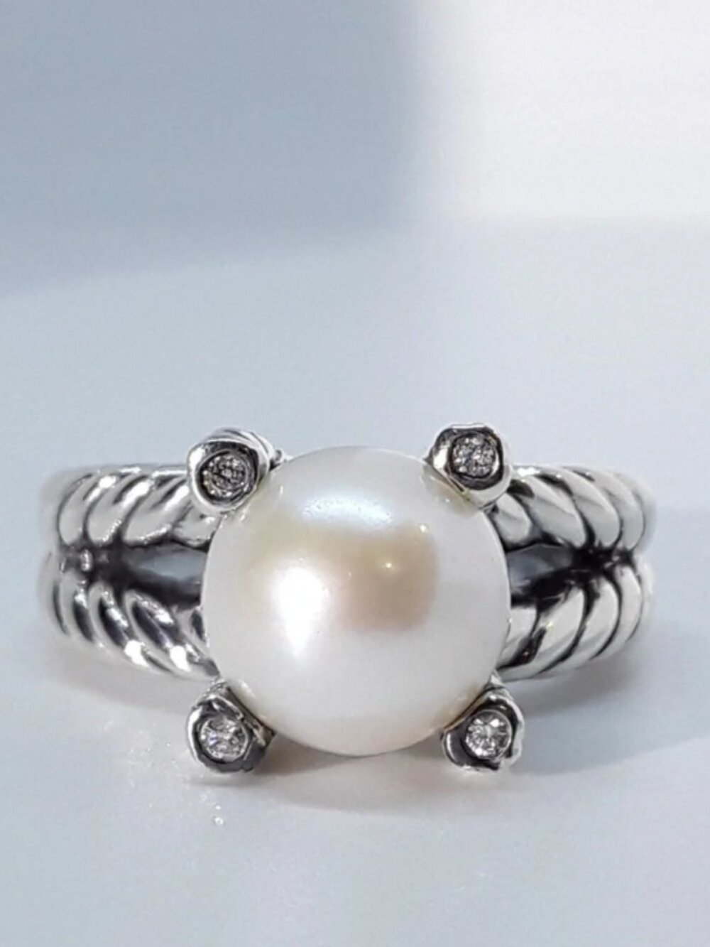 ✨David Yurman Silver Ring with White Pearl